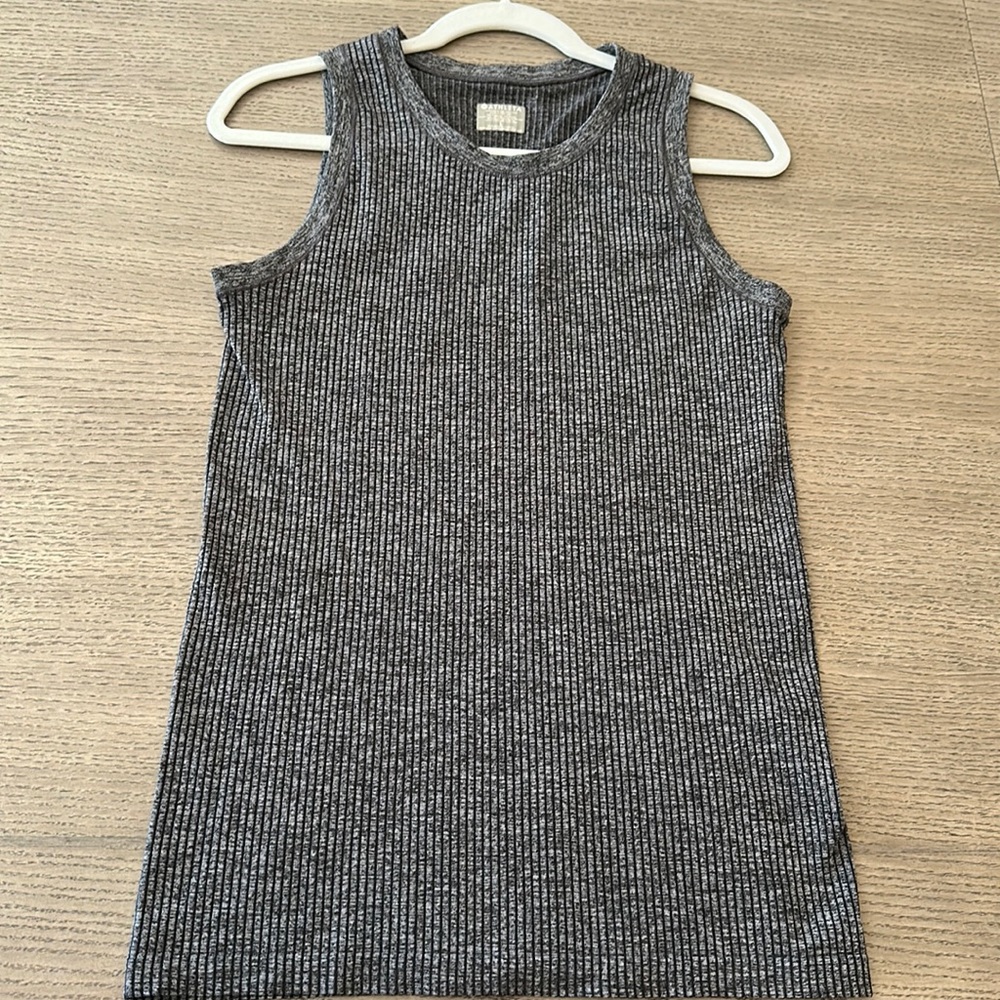 Athleta Gray Ribbed Large Tank